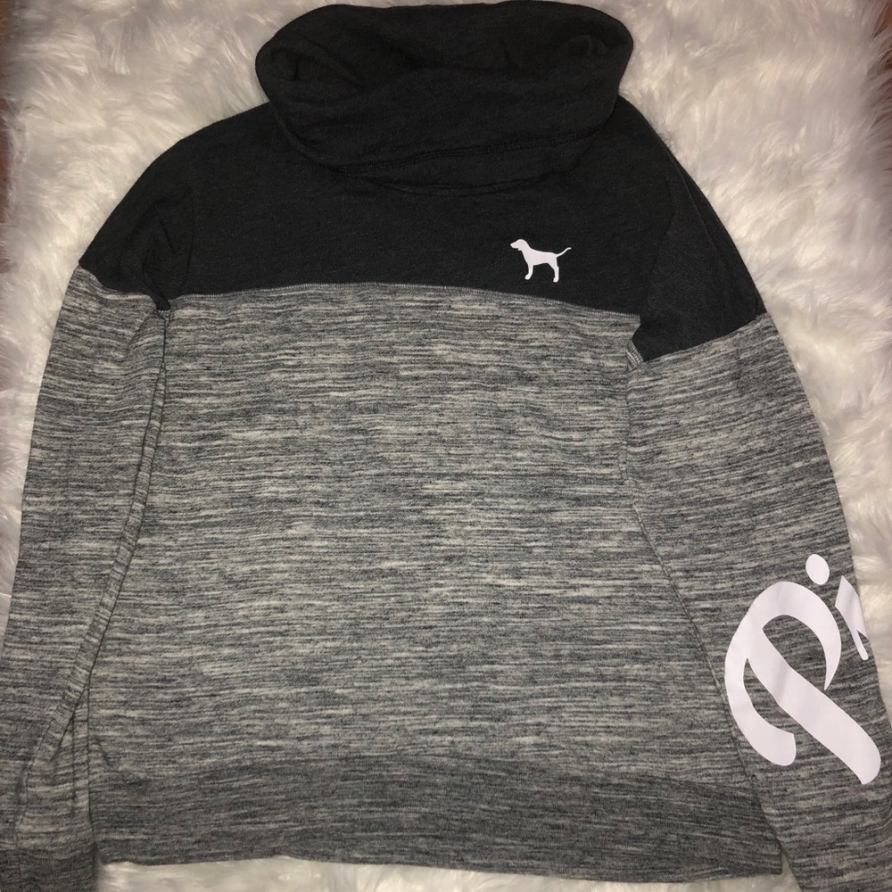 VS PINK campus crew